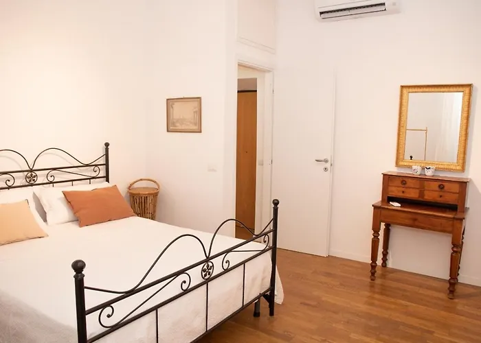 Pantheon Luxury Apartment *